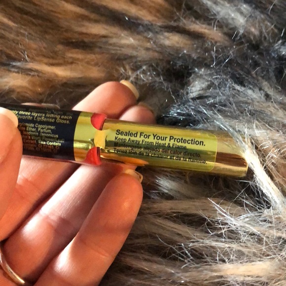 Lipsense in Sweetheart Pink - Picture 3 of 3